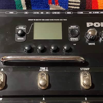 Line 6 POD X3 Live Multi-Effect and Amp Modeler 2007 - 2011 - Black image 2