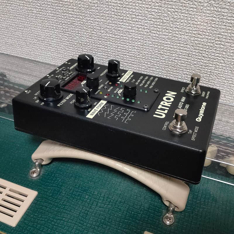 Guyatone GST-U05 Ultron Hybrid Optical Envelope Filter Auto Wah