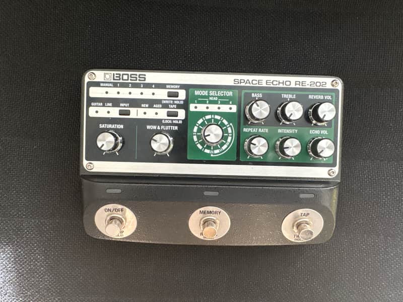 Boss RE-202 Space Echo