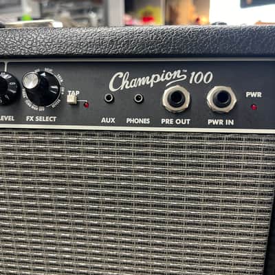 Fender Champion 100 2-Channel 100-Watt 2x12" Solid State Guitar Combo 2013 - Present - Black image 2