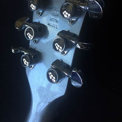 Gibson  Les Paul 2015 Silver Pearl with Stainless Steel frets! image 7
