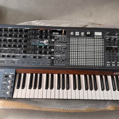 Arturia MatrixBrute 49-Key Analog Synthesizer w/ PSU & Manual