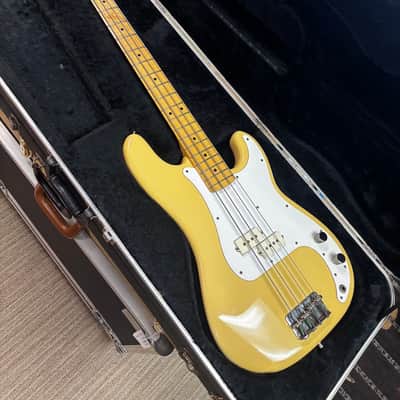 Fender Precision Bass with Maple Fretboard - 1983 - Aged Olympic White image 1