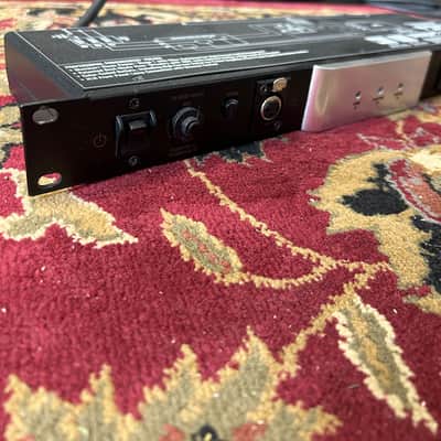 MonsterPower Professional Powercenter Pro 900 image 2