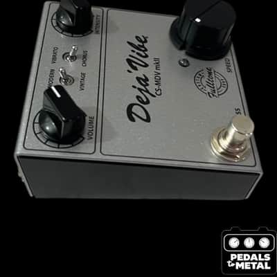 Fulltone CS-MDV MkII Custom Shop Mini Deja Vibe MkII 2010s - Silver - X18252 image 4