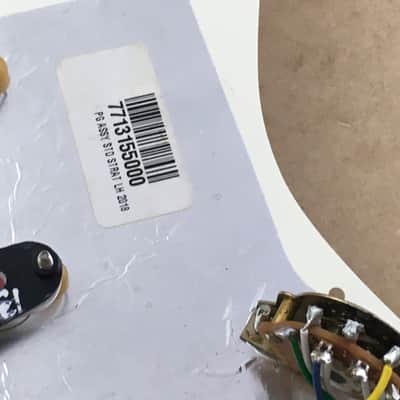 Lefty 2018 Genuine Fender NOS Relic Strat Guitar Left Pickups Loaded Pickguard image 8