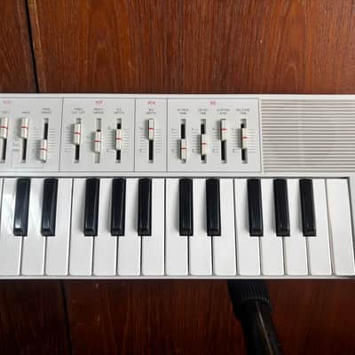 Yamaha CS01 rare white color vintage analog monophonic synthesizer image 3