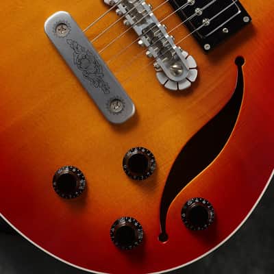 Zemaitis VIRTUOSO V22HB 2010 - Cherry Burst image 4
