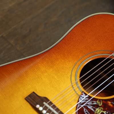 2003 Gibson Hummingbird Light Sunburst Acoustic/ Electric Dreadnaught Guitar + Hard Shell Case image 10