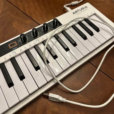 Arturia KeyStep 37 MIDI Controller 2021 - 2025 - White image 3