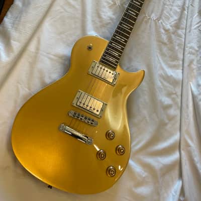 Washburn Idol WIN Series Electric Guitar, Gold Top image 8