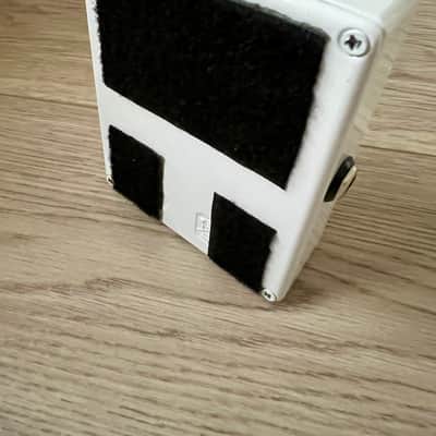 Electro-Harmonix Big Muff Pi with Tone Wicker Distortion / Sustainer 2008 - Present - White / Black / Green image 6