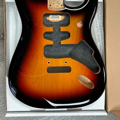 Fender Deluxe Strat Replacement Body Alder 3TS - Sunburst image 1