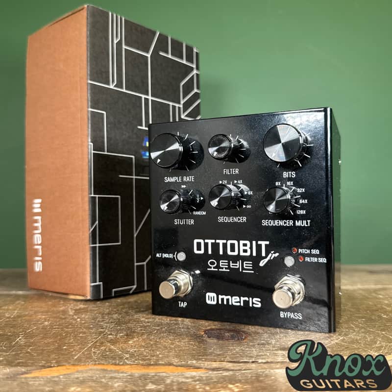 Meris Ottobit Jr. 2010s - Black