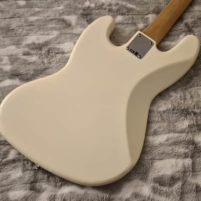 Fender Classic Series '60s Jazz Bass Lacquer - 2017 - Olympic White - 4-String Bass image 9