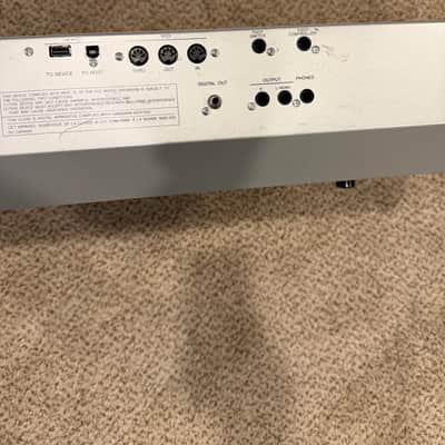Yamaha MO 8 Production Synthesizer 2000s - Gray image 3