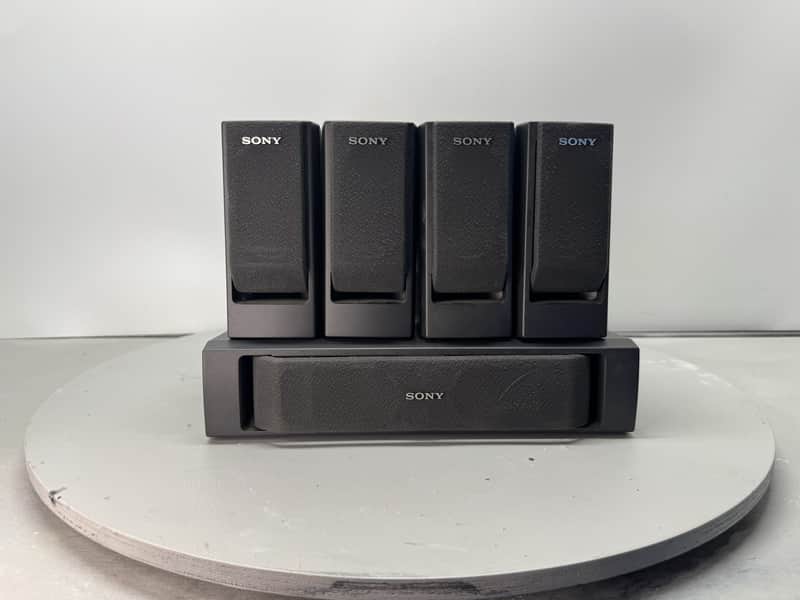 Immagine Sony SS-CN130 Center Channel Speaker Home Theater Surround HiFi Audio - 1