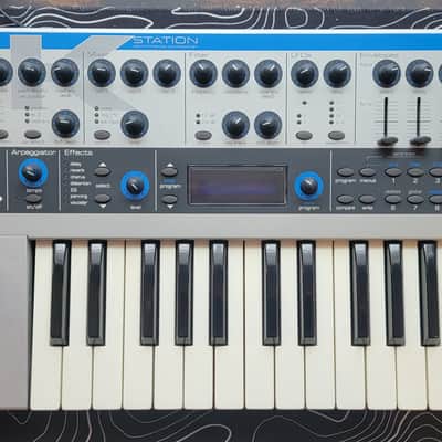 Novation K Station 25-Key 8-Voice Synthesizer 2001 - Silver