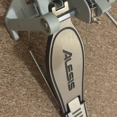 Alesis Kick Drum Pad & Pedal NEW w/Cable Nitro DM10 Electronic DMPad Bass imagen 2