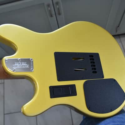 Ernie Ball Music Man James Valentine, 2018, OHSC, Great condition, Gold metallic image 16