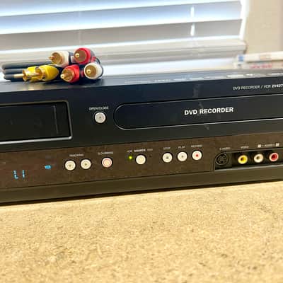Magnavox ZV427MG9 DVD Recorder VCR Combo w/ RCA Cables; Tested image 3