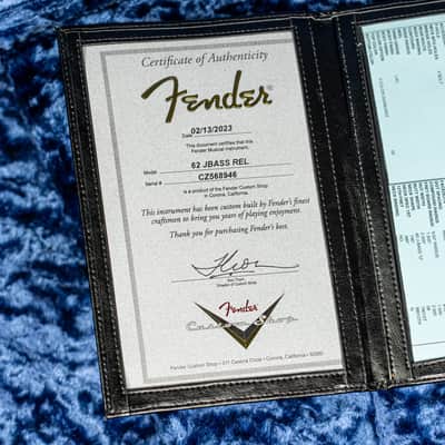 Fender '62 J Bass Relic - 3-Color Sunburst image 13