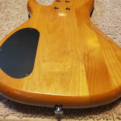 Alvarez Villain 5-String Bass Natural image 5