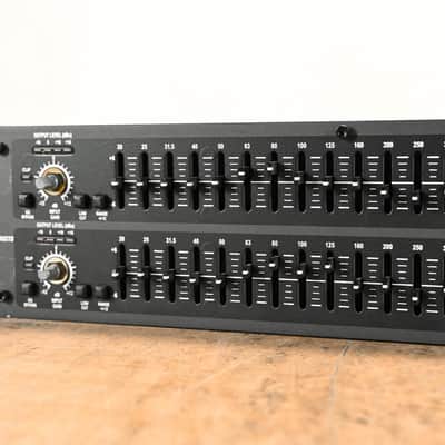 dbx 231 Dual-Channel 31-Band Graphic Equalizer CG01VRH image 4