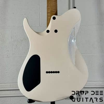 Balaguer USA Series Seraph Modern Electric Guitar w/ Case (424) - Gloss Metallic Jewel White image 13