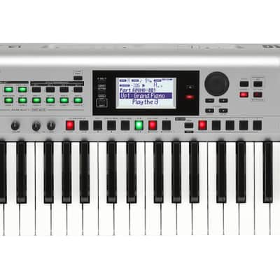Korg i3 Music Workstation - Matte Silver