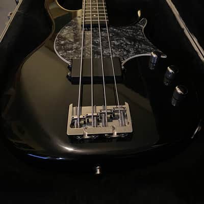 ベース modulus FB4 BLACK Has anyone owned or played a Modulus FB4 bass guitar?