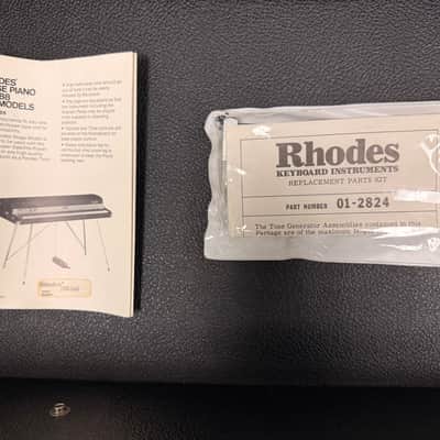 Rhodes Mark I Stage 73-Key Electric Piano 1975 - 1979 - Black Rounded Top image 4