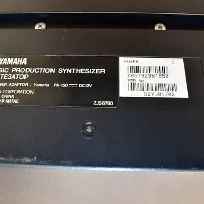 Yamaha MOXF8 88-Key Synthesizer Workstation Keyboard image 12