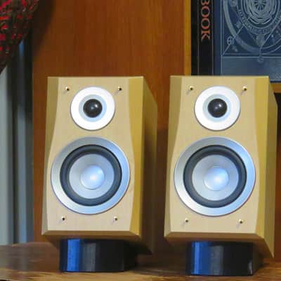 DENON USC-M30 Bookshelf 2-Way 100 Watt Speakers image 7