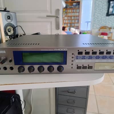 Yamaha A4000