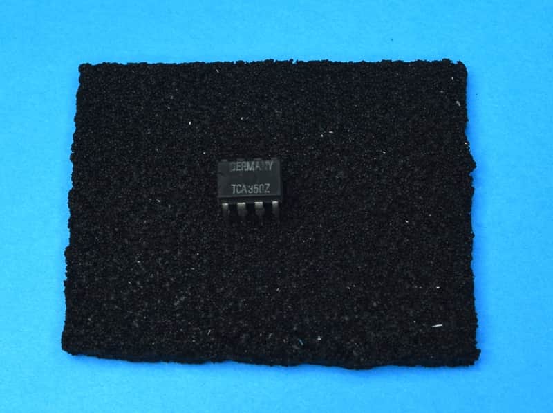 TCA350 Z DIP8 Genuine Delay Line BBD chip for Solina, Vermona, Wersi, Elka, Crumar, Bohm image 1