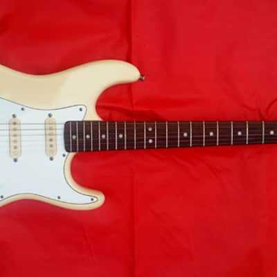 Guyatone LS-490. 1975.  A. Pribora hand wound pickups image 4