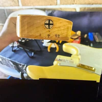 Fender Precision Bass Special 1982 Low Action No Fret Wear (328) image 7