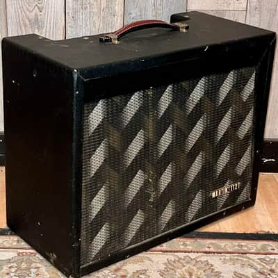 Rare 1960 Martin 112T (DeArmond) Guitar Combo Amplifier, Serviced and Maintained Includes Original Footswitch image 2