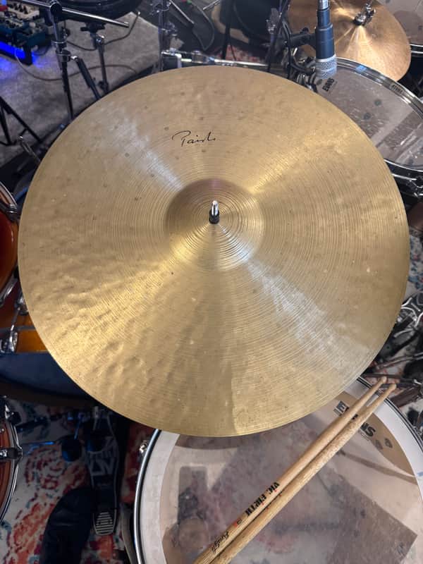 Paiste 20" Signature Traditionals Light Ride Cymbal 1996 - Present - Traditional image 1