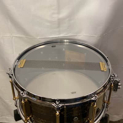 DW - 14x6.5" Memphis Drum Shop 30th Anniversary Limited Edition, Brass Snare Drum, Engraved with Gold Hardware & Tube Lugs 2010's - Black Nickel Over Brass image 16