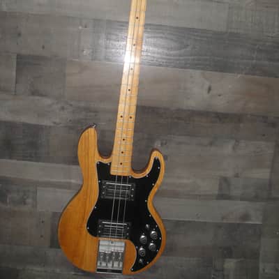 Peavey T40 Bass Guitar image 3