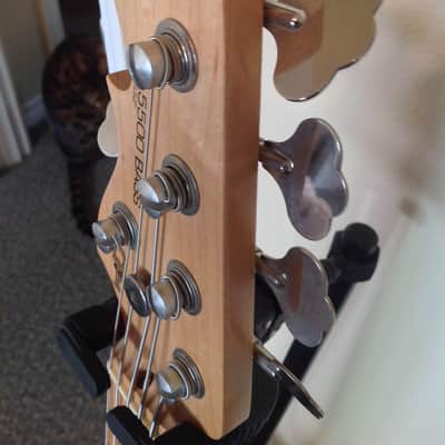 G&L L5500 5 string bass guitar, lefty image 17