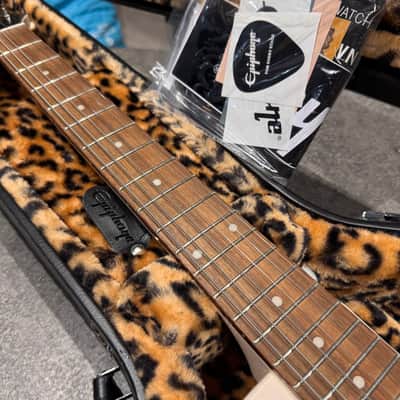 Epiphone Billie Joe Armstrong Signature Les Paul Junior Classic White image 6
