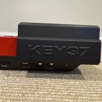 Akai MPC Key 37 2024 - Present With Portable Battery and Dock image 4