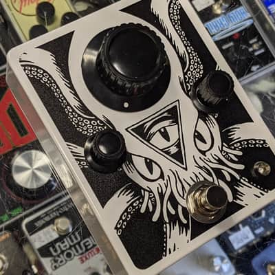 Dunwich Amplification Cthulhu Fuzz image 1