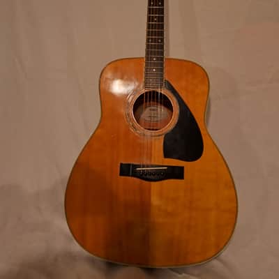 Yamaha FG-430 with Hard Case + fresh set up image 2