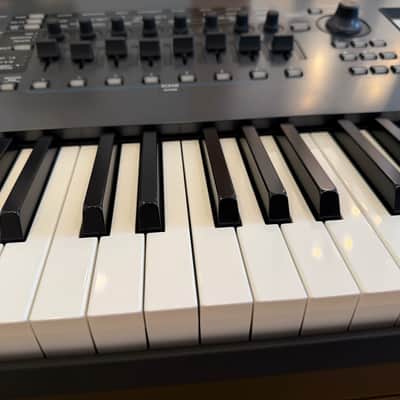 Yamaha Montage 8 Flagship Synthesizer - Black image 8