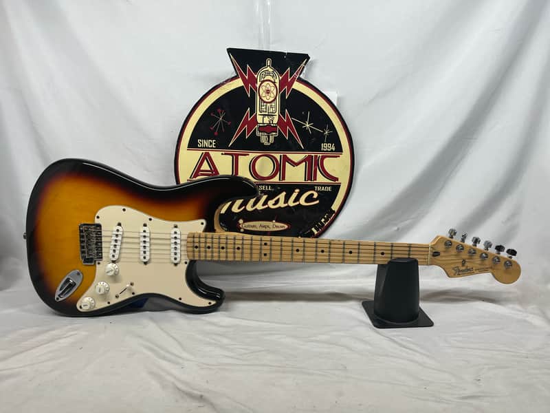 Fender Standard Stratocaster MIM - Made in Mexico Electric Guitar
