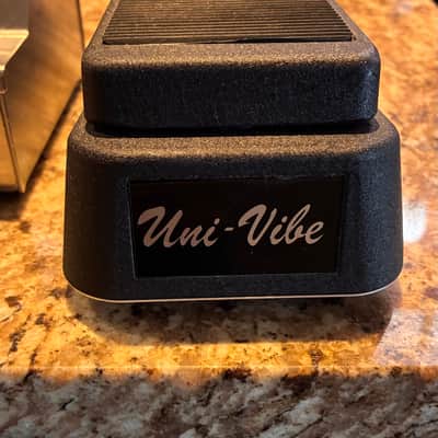 Dunlop UV-1 Uni-Vibe Chorus / Vibrato 1998 - 2013 - Chrome image 3